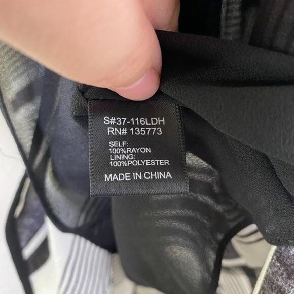 Olivaceous NWT Striped Cold Shoulder Dress Medium - Picture 5 of 8